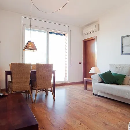 Aparteasy - Atic Sagrada Familia Barcelona Exterior foto