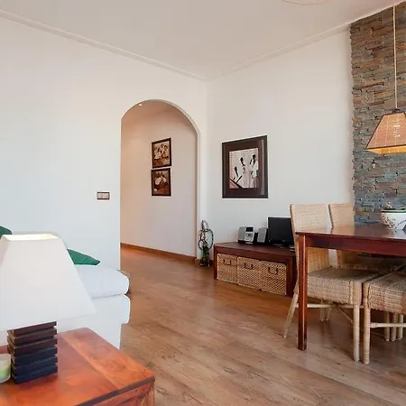 Aparteasy - Atic Sagrada Familia Barcelona Exterior foto